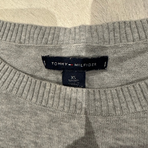 Tommy Hilfiger shirt size XS - Picture 2 of 3